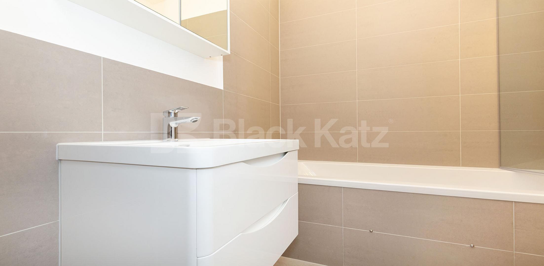 			1 Bedroom, 1 bath, 1 reception Apartment			 SPRINGFIELD HOUSE LOFTS-TYSSEN STREET, DALSTON/HAGGERSTON